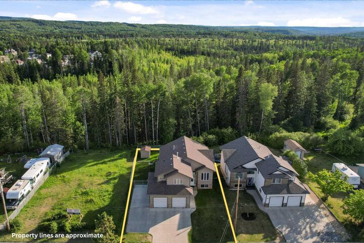 Property Photo: 45B Beaver Drive AB T7S 1G4