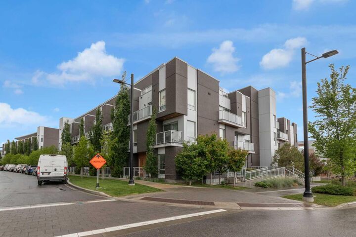 Property Photo: 3125 39 Street NW 113 AB T3B 6H5