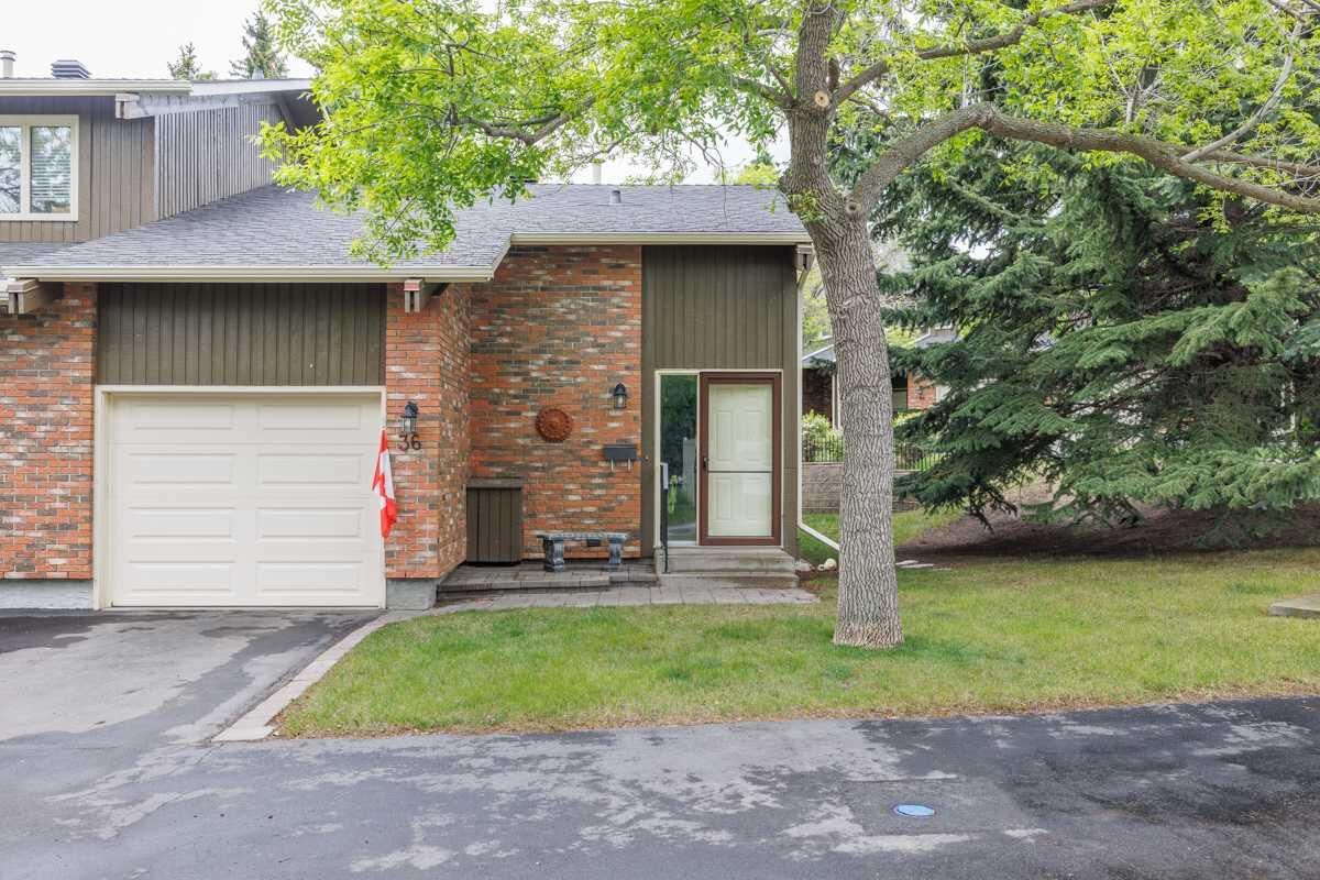 Property Photo: 10001 Brookpark Boulevard SW 36 AB T2W 3E3