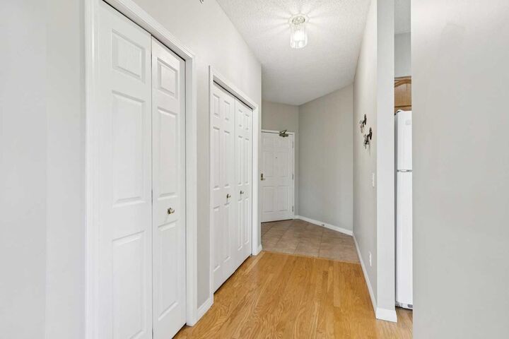 Property Photo:  5201 Dalhousie Drive NW 420  AB T3A 5Y7 