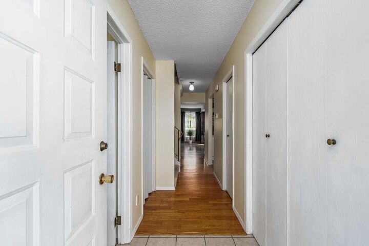 Property Photo:  1455 Berkley Drive NW  AB T3K 1T6 