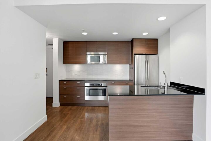 1500 7 Street SW 401 — photo 1