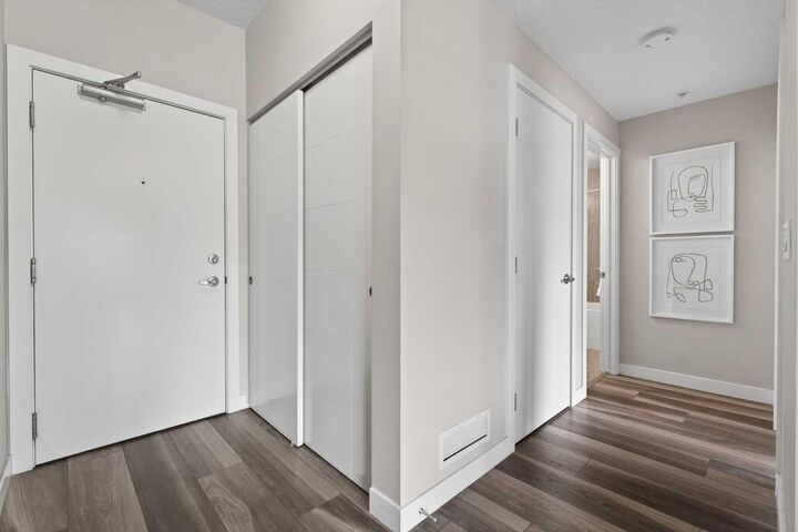 Property Photo:  93 34 Avenue SW 315  AB T2S 3H4 