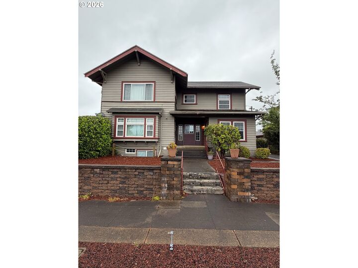 Property Photo:  2306 3rd St  OR 97141 