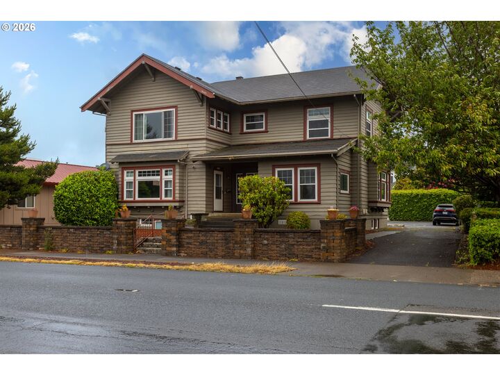 Property Photo:  2306 3rd St  OR 97141 