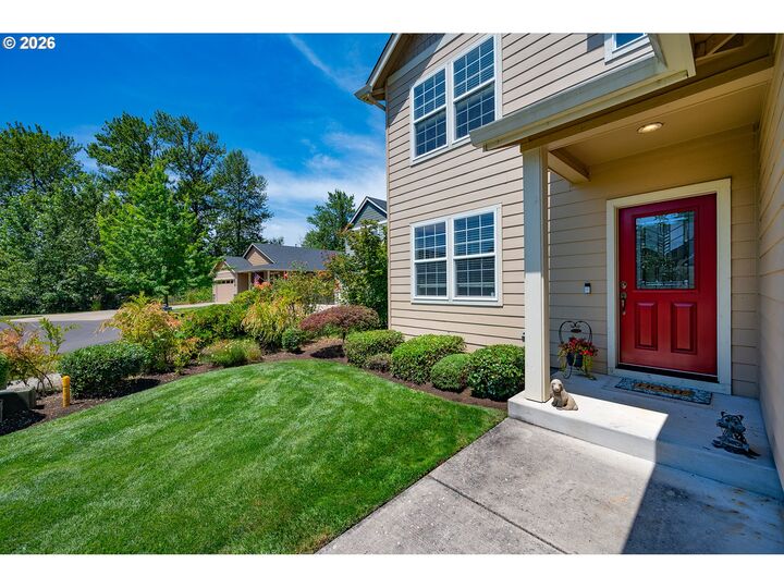Property Photo:  987 Pennington Ct  OR 97404 