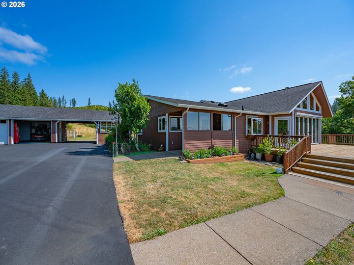 Property Photo:  4005 Bennett Creek Rd  OR 97424 
