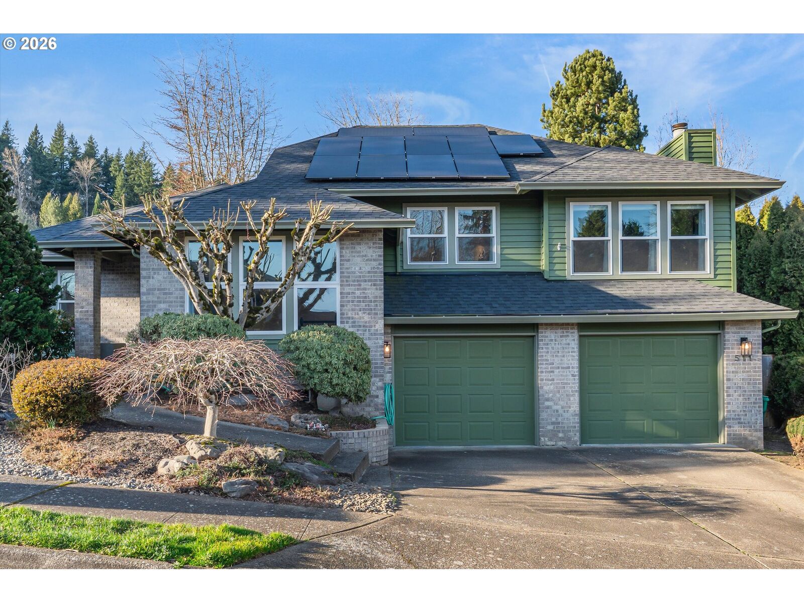 Property Photo: 511 SE 15th St OR 97080