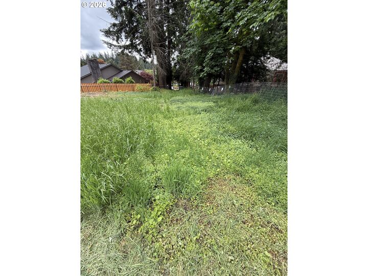 Property Photo: 1 Lothlorien OR 97034