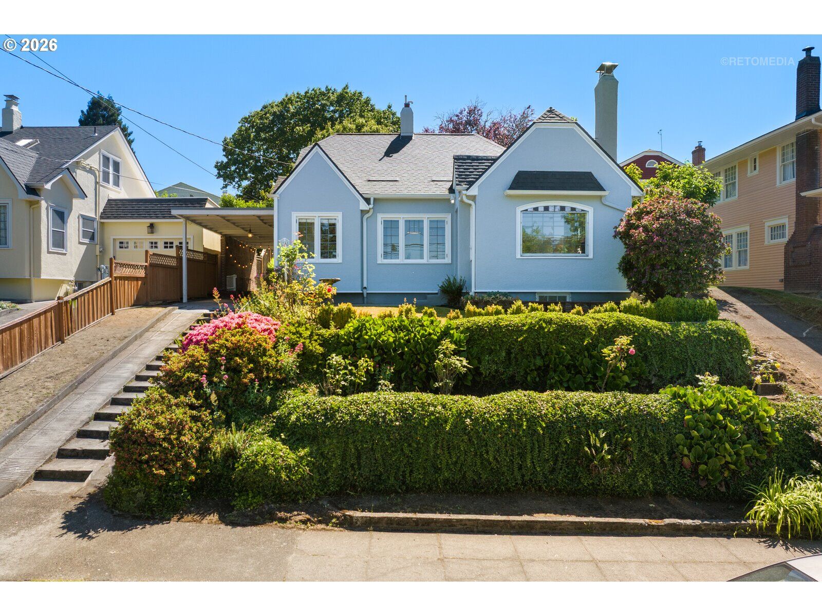 Property Photo: 2948 NE 24th Ave OR 97212