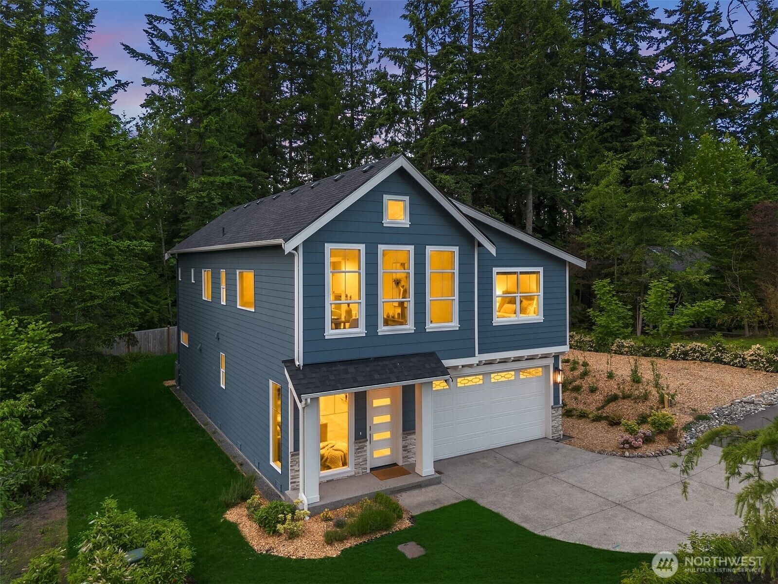 Property Photo: 9022 53rd Avenue W WA 98275