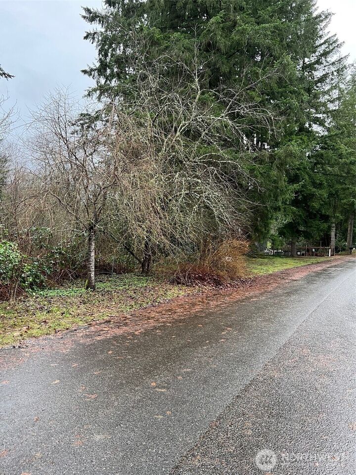 Property Photo: 186 Xx NE 161st Place WA 98072