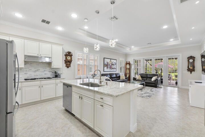 Property Photo: 8240 NW 120th Way FL 33076