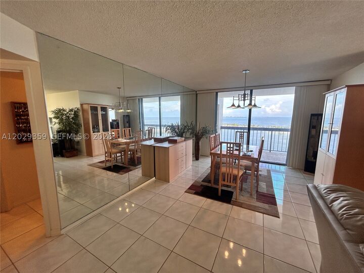 Property Photo: 2333 Brickell Ave 1402 FL 33129