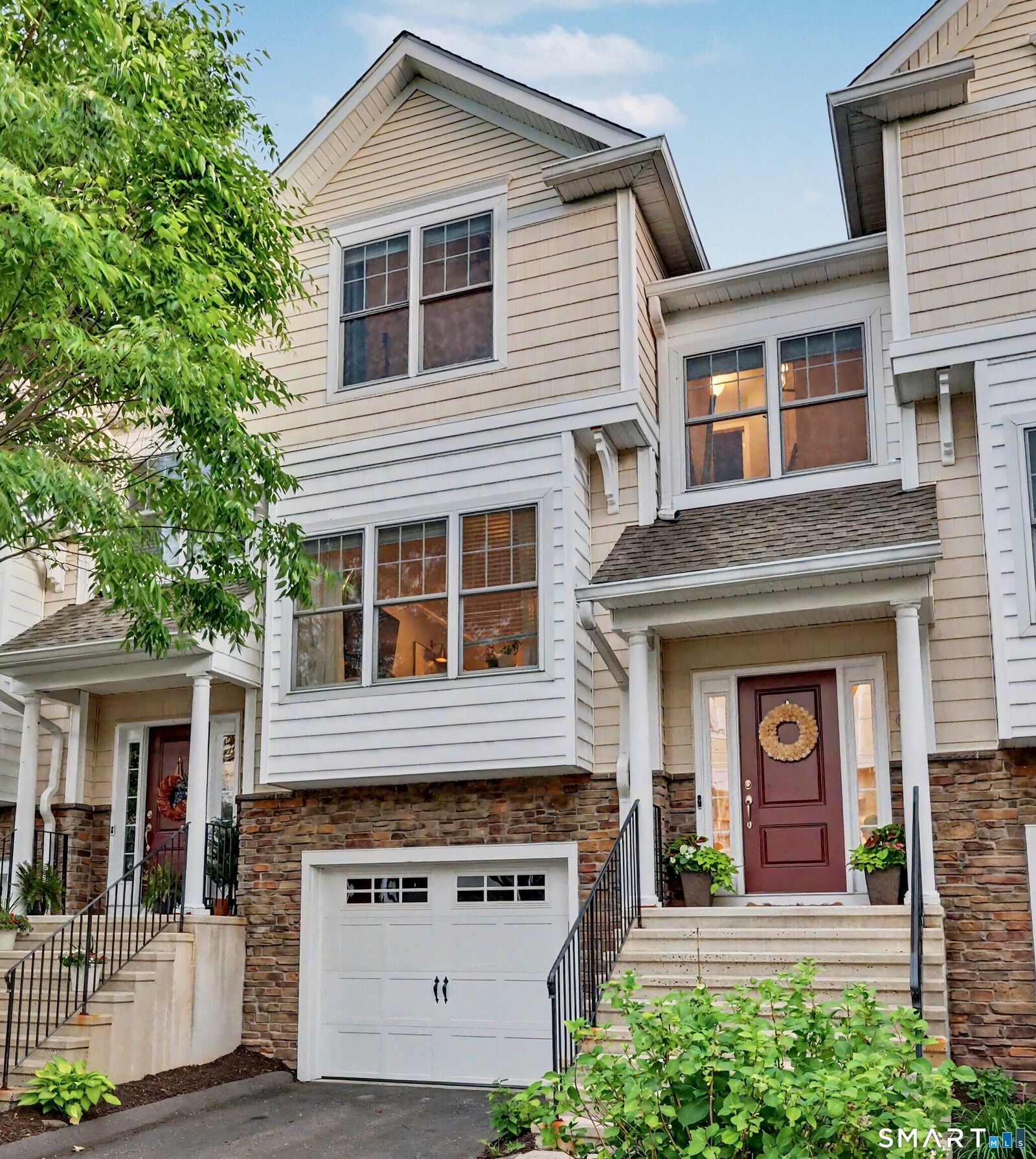 Property Photo:  602 Woodland Hills Drive 602  CT 06611 