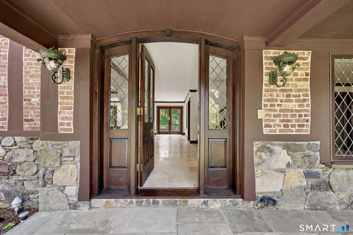 Property Photo: 991 Lake Avenue CT 06831