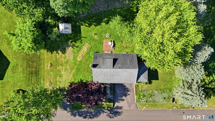 Property Photo: 30 Snipes Terrace CT 06457