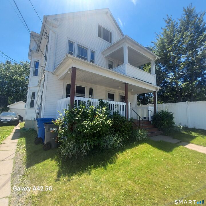 Property Photo: 162 Wadsworth St Extension CT 06040
