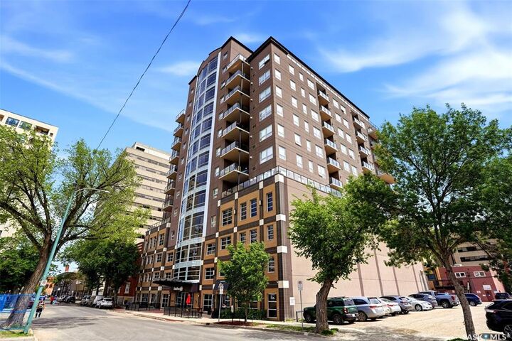 2055 Rose Street 1202 — photo 1