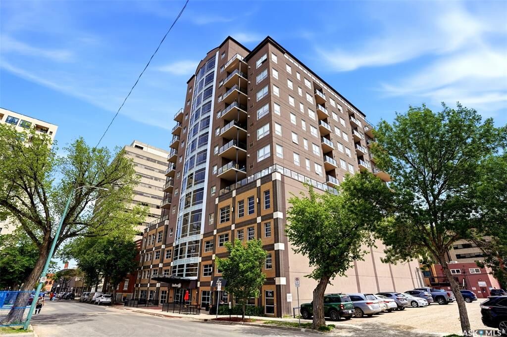 Property Photo: 2055 Rose Street 1202 SK S4P 2A3