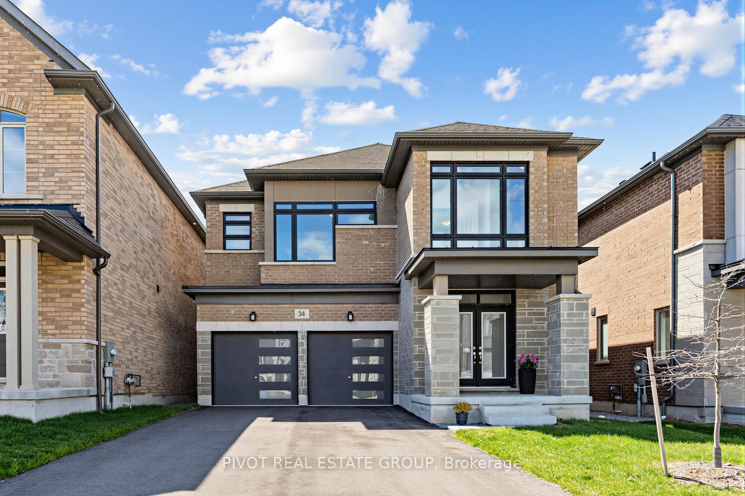 Property Photo: 34 Waterfront Crescent ON L1N 0M9