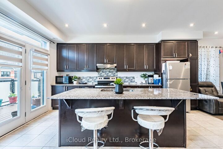 Property Photo: 25 Keppel Circle ON L7A 0B6