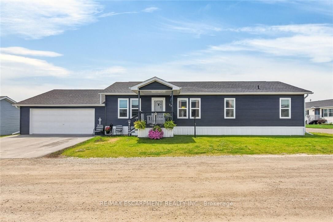 Property Photo: 29 Hickory Hollow ON N0A 1P0