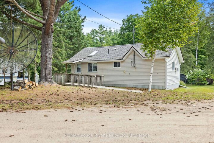 Property Photo: 39 Hobo Lane ON K0L 1C0