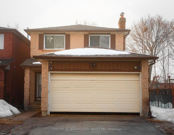 165 Stephenson Crescent — photo 1