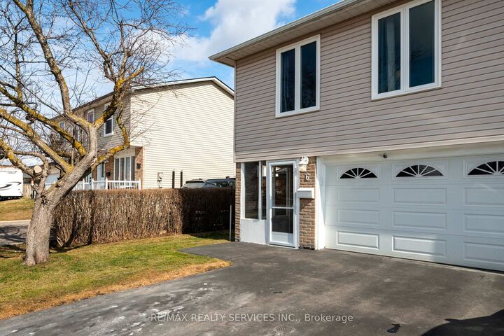 Property Photo: 6 Glenridge Road ON L6S 1N3