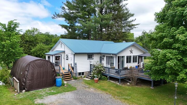14 Alfred Street W — photo 1