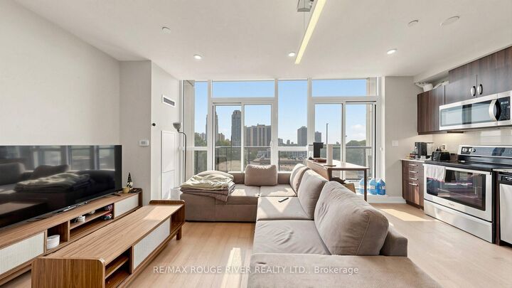 Property Photo: 1486 Bathurst Street 503 ON M5P 0A5