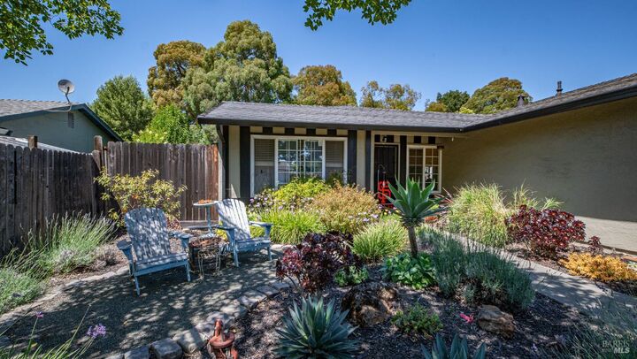 Property Photo:  424 Holly Street  CA 94589 