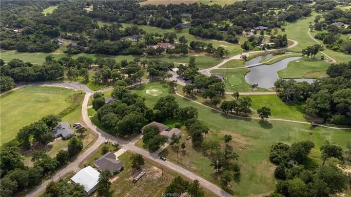 Property Photo:  148 Fairway Circle  TX 77871 