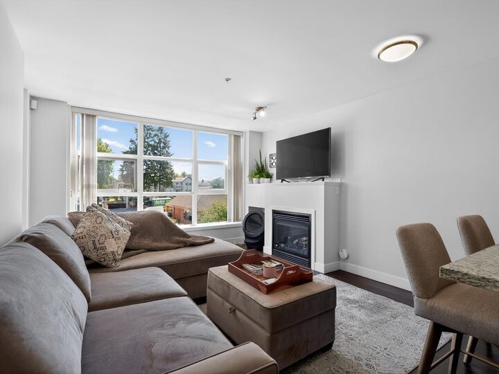 Property Photo: 3255 Smith Avenue 411 BC V5G 0B5