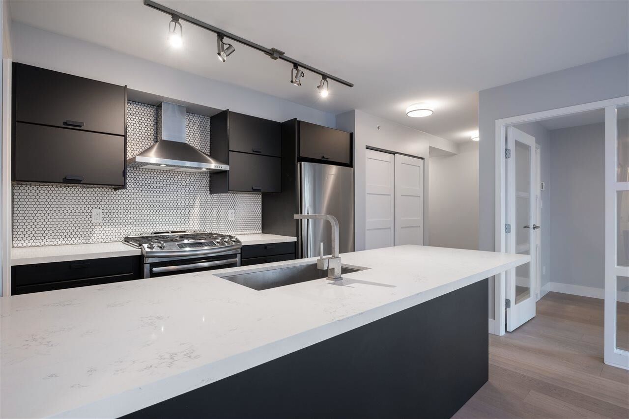 Property Photo:  1438 Richards Street 705  BC V6Z 3B8 