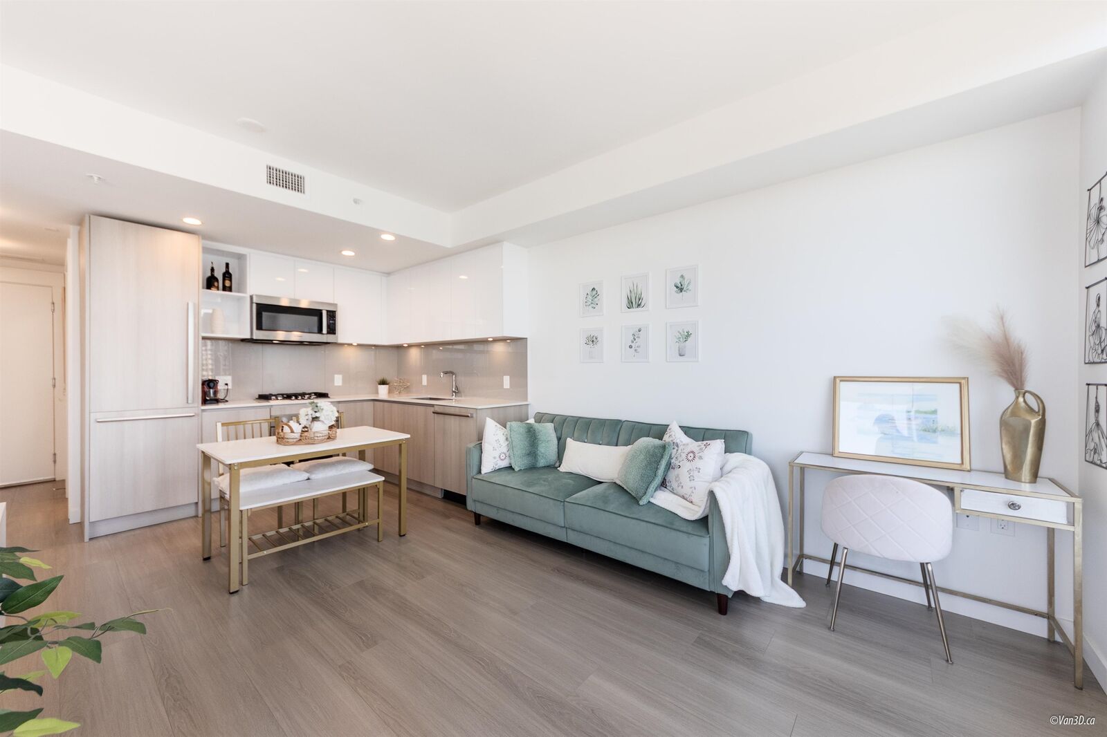 Property Photo:  618 Carnarvon Street 807  BC V3M 0N9 