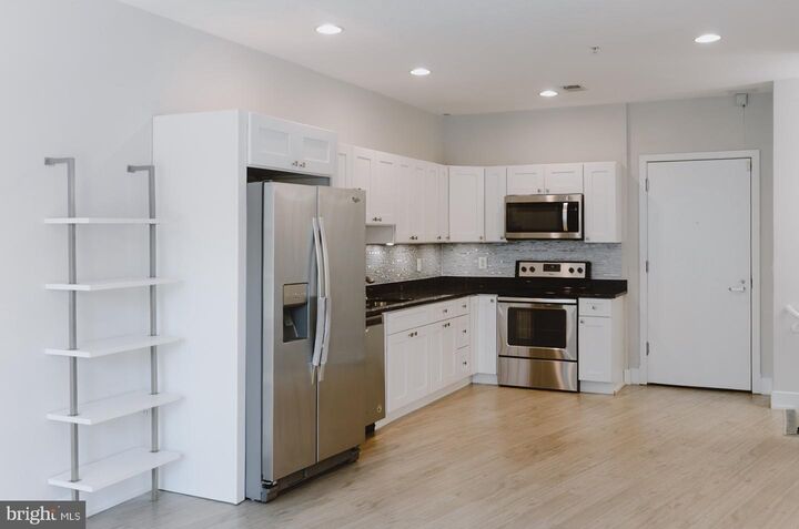 Property Photo:  1800 Wilson Boulevard 110  VA 22201 
