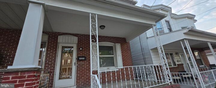 Property Photo:  325 W Spring Street  PA 17931 
