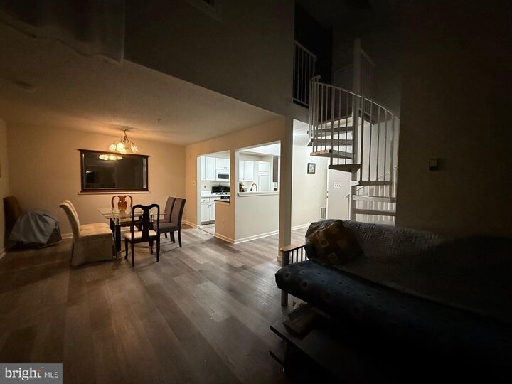 Property Photo: 10019 Vanderbilt Circle 14-16 MD 20850