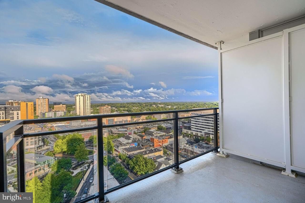 Property Photo:  28 Allegheny Avenue 2108  MD 21204 