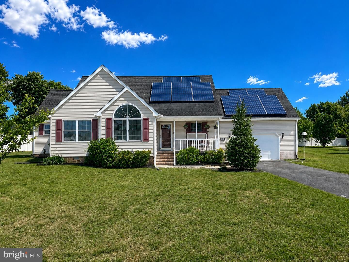 Property Photo:  631 E Main Street  MD 21826 