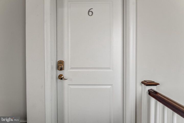 Property Photo:  1531 Park Road NW 6  DC 20010 