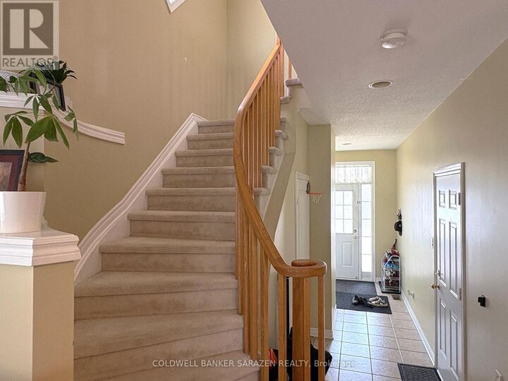 Property Photo:  253 Saddlesmith Circle  ON K2M 2Z1 
