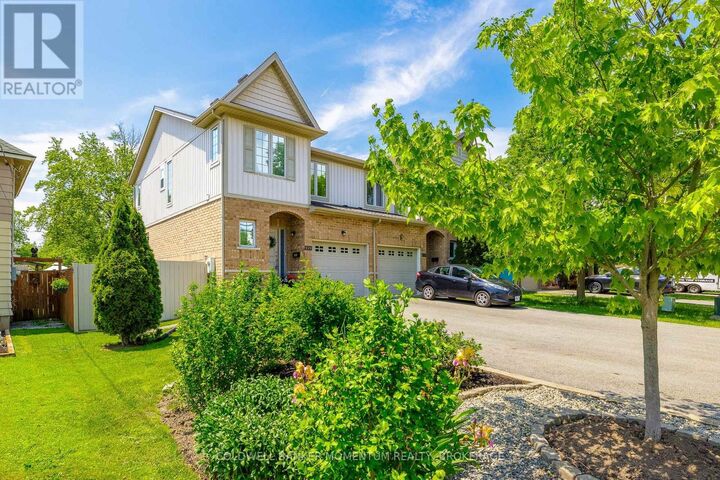 Property Photo:  121 Albert Street  ON L2A 5L3 