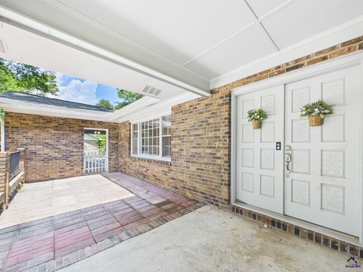 Property Photo: 3217 Lennox Drive GA 31204-1062
