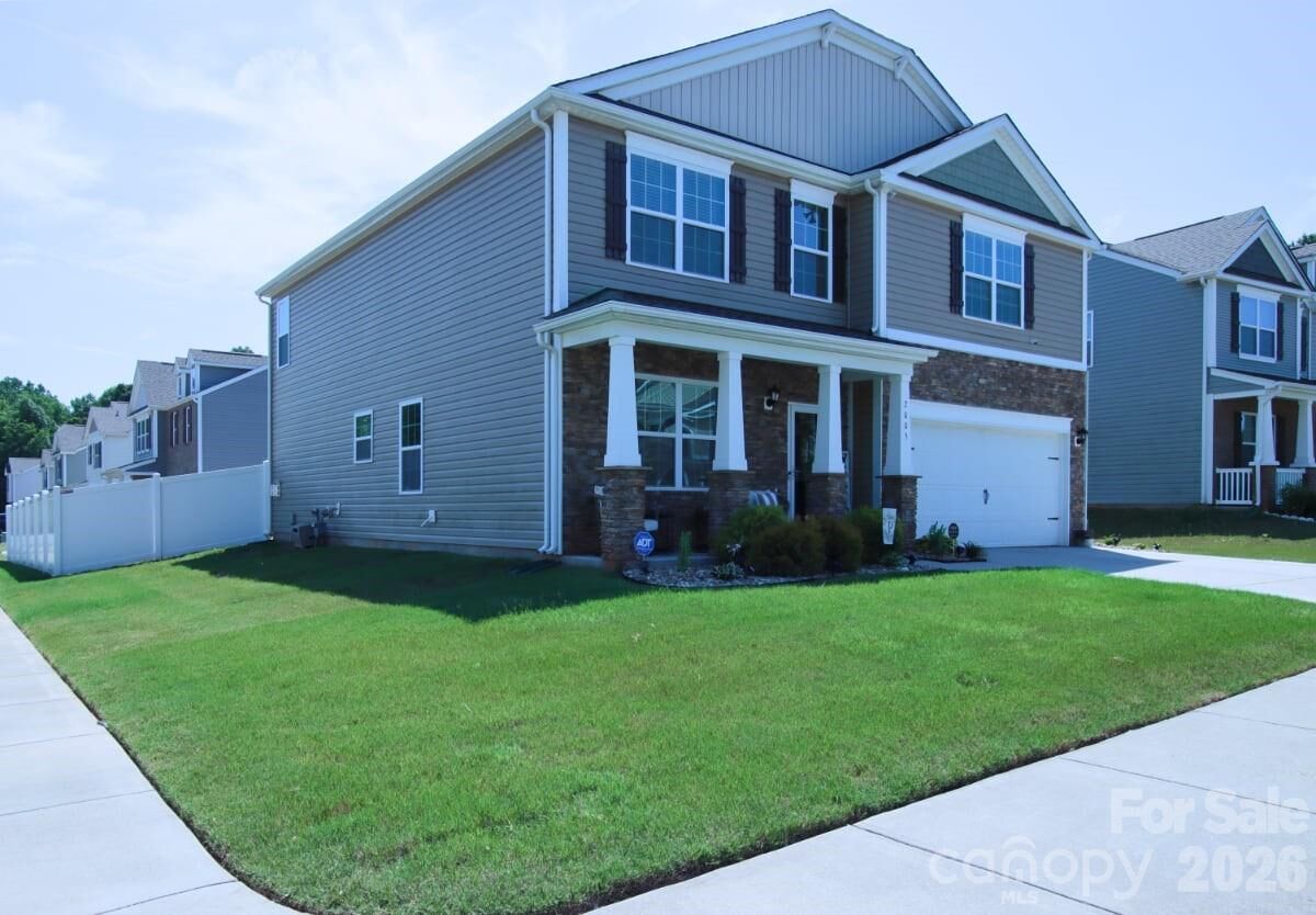 Property Photo:  2005 Mariah Glen Court  NC 28213 