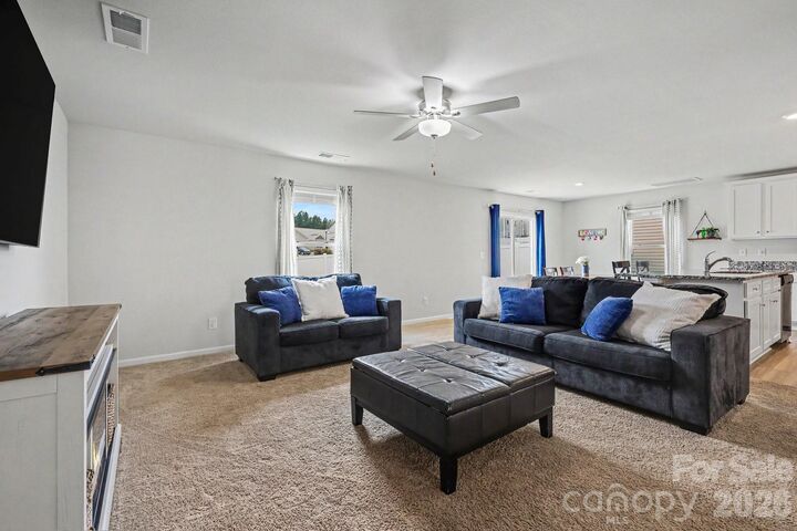 Property Photo:  562 Lamorak Place  SC 29729 