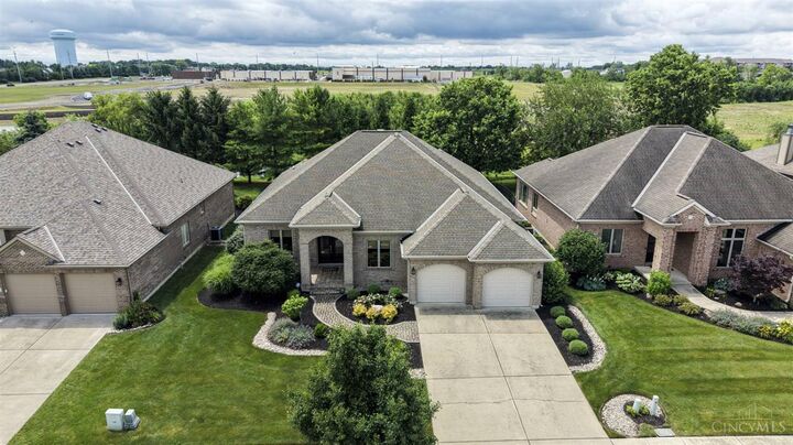 Property Photo:  8279 Sweet Briar Court  OH 45044 