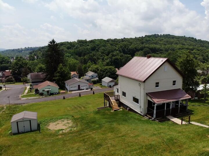 Property Photo:  341 Highland St  PA 15865 
